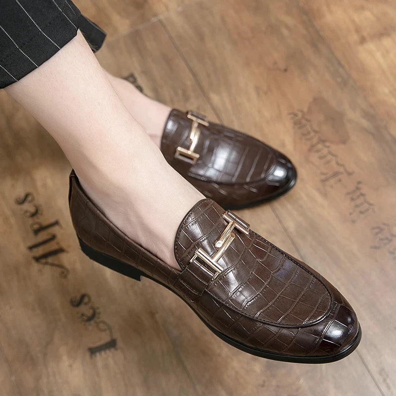 2024 High Quality Casual Leather 38~48 Designer Mens Dress Wedding Black Fashion Office Business Loafers Formal Shoes for Men