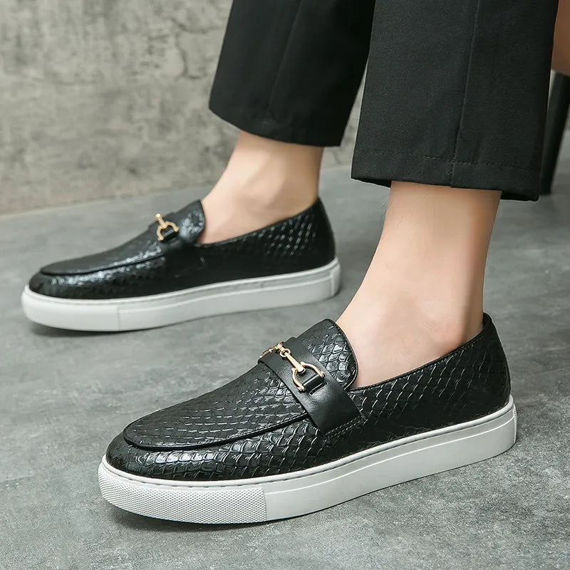 British style Green Leather Loafers Men Fashion Business Office Casual Shoes Men Moccasins Casual Dress Leather Shoes for Men