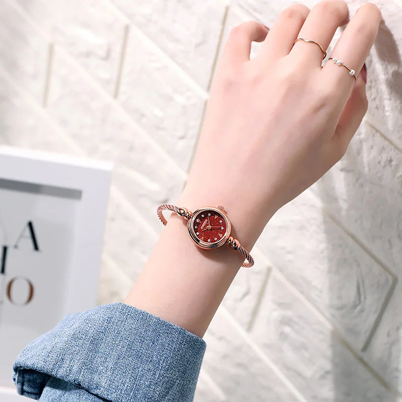 Women Watches Small Gold Bangle Bracelet Watch Stainless Steel Retro Ladies Quartz Wristwatch Clock Fashion Dress Watch