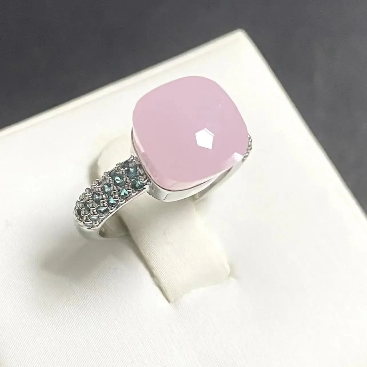 10.6mm Classic Ring for Women Light Blue Zircon Blue Topaz Candy Water Drop Crystal Ring Platinum Plated Jewelry Gift