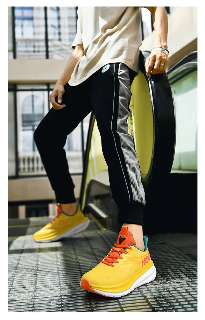 Men's Running Shoes Cushioning Outdoor Non-Slip Jogging Breathable Trainer Race Sneakers Luxury shoes Mesh Couple Off-road Shoes