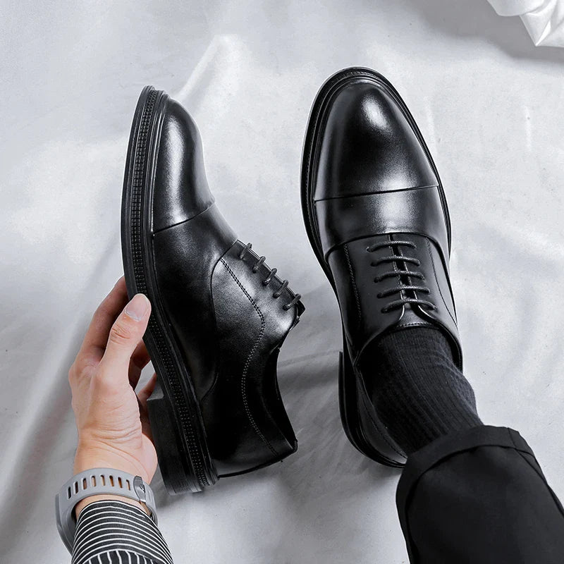 Brand Men Genuine Leather Shoes Black Wedding Bride For Formal Party Dress OEM Italian Men Shoes Casual Soft Casual Shoes
