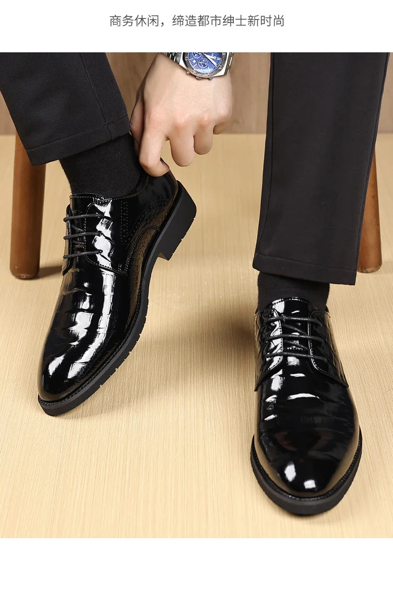 New Designer Autumn Collection British-style Men's Dress Shoes Fashion Patent Leather Commuter Shoes Male Black Casual Shoe Man