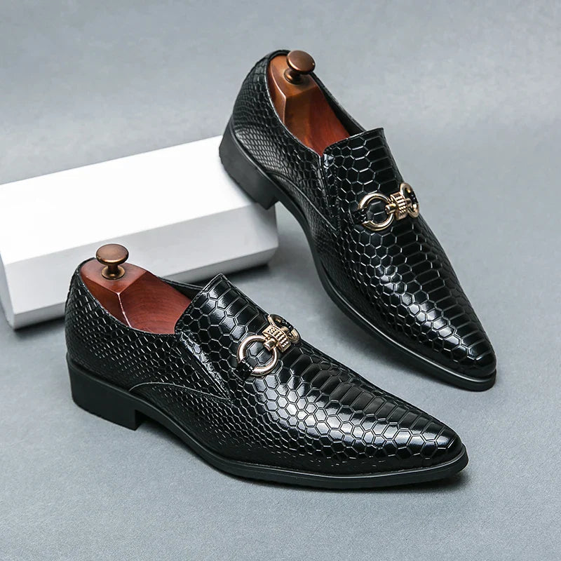 Retro Bronze Loafers Non-Slip Men Shoes Pointed Toe Dress Leather Shoes Luxury Brand Social Dress Shoe Male Comfortable for Men