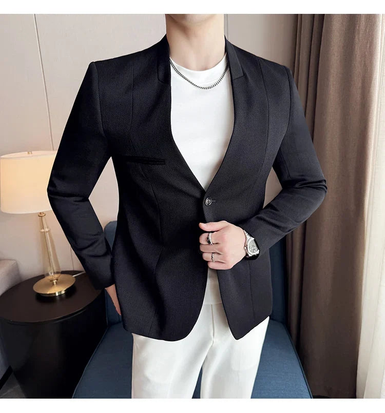 The new Chinese-style collarless suit is fashionable, handsome and versatile. It is a solid-color Korean-style fitted and fashio
