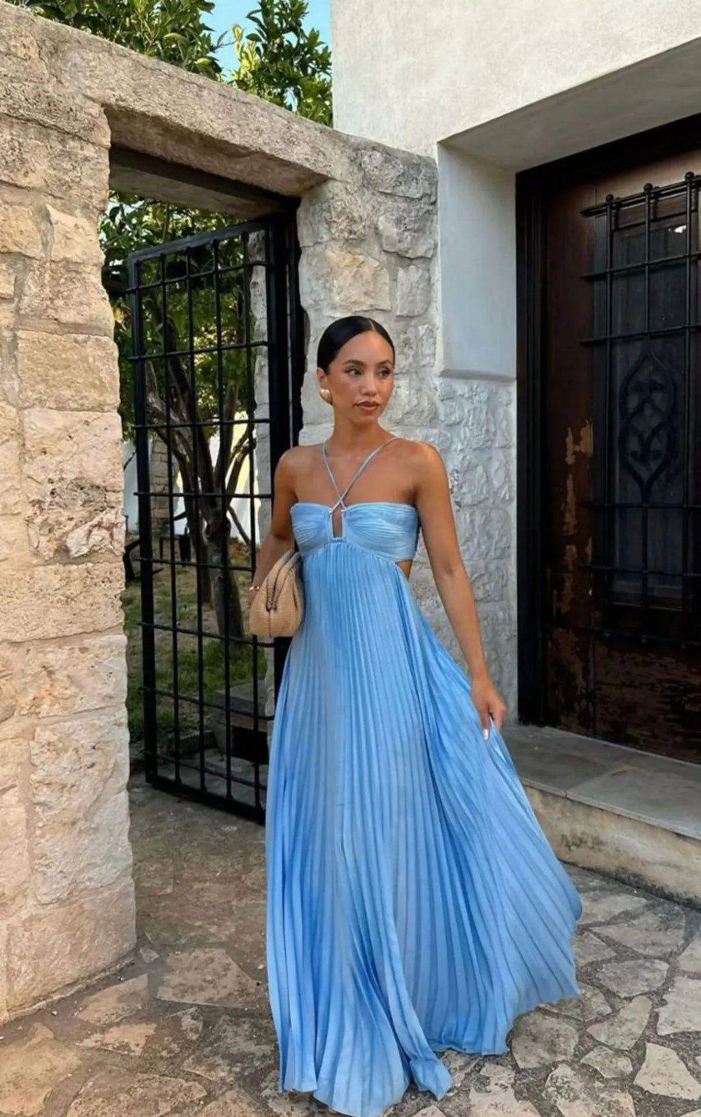 2025 New Women's Fashionable and Elegant Summer Camisole Beach Vacation Long Dress Elegant Backless Pleated Long Dress