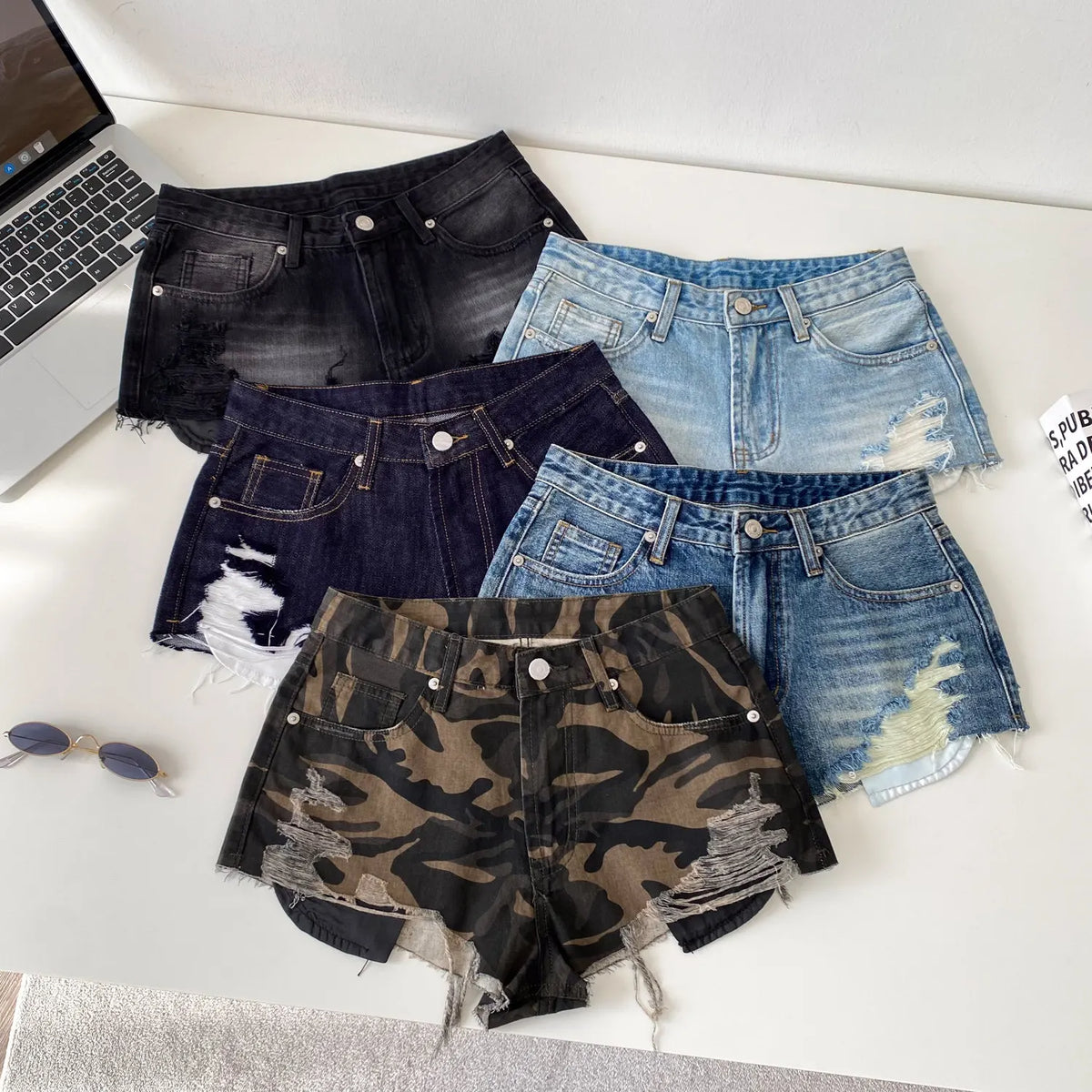 SINGREINY American Retro Camouflage Mini Shorts 2026 Ladies Hollow Out Slim Beach Pants Hot Girl Sexy Print Denim Shorts