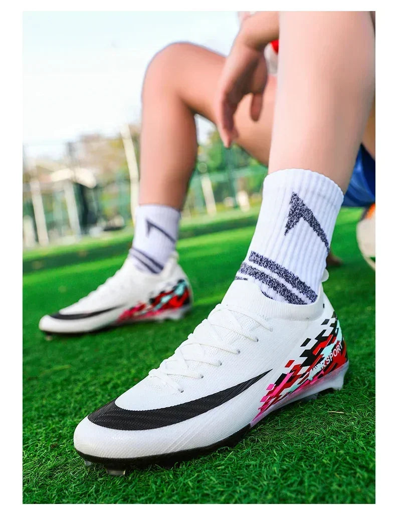 New Men Soccer Shoes Sport Grass Cleats Unisex Non-Slip Match Adult Ultralight Outdoor Football Boots Comfortable High-quality