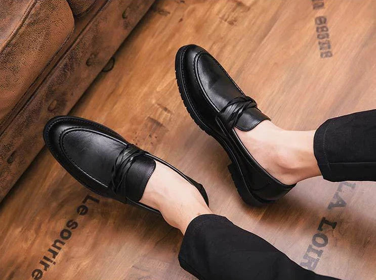 With Tassels Loafers Office Leather Shoes for Men Platform Thick Sole Pointed Toe Man Casual Shoe High Quality Fashion Elegant