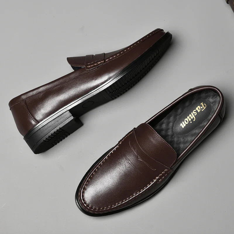 New Luxury Slip on Dress Shoes Men Italian Comfortable Loafer for Men Outdoor Mens Slip on Flats Classic Men Shoes for Wedding