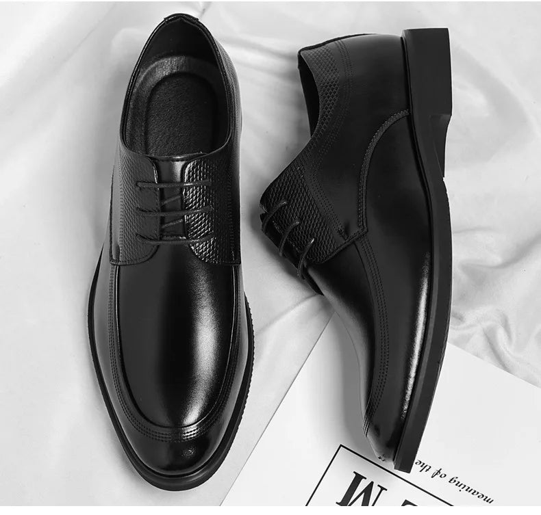 Spring Summer Hallow Dress Shoes for Men Solid Color Fashion Business Casual Shoes Male British Lace Designer Leather Shoe Man