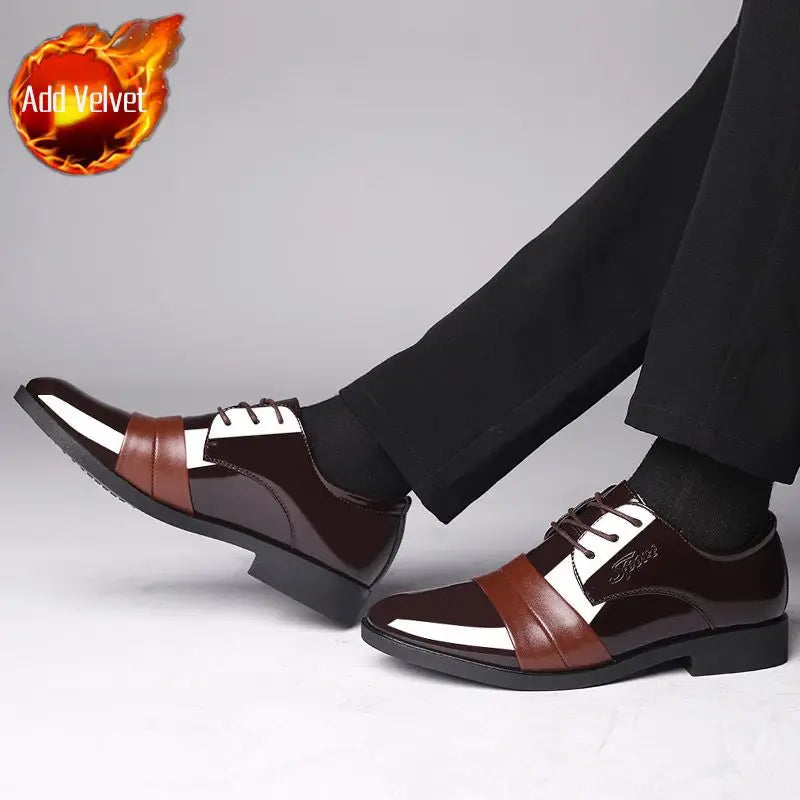 Social Shoe for Men Casual Business Patent Leather Dress Shoes Man Bright Upper Pointed Toe 2025 Trend Office Suit Footwear New
