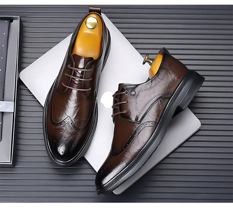 2026 Spring Autumn New Brogue Shoes for Men Solid Color Leather Dress Shoes Male Fashion Business Casual Wedding Shoe Man