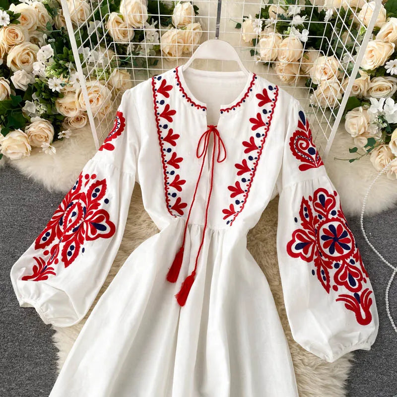 Embroidered Flower Long Sve Loose Fit Lantern Sve Gathered Slimming A-Line Dr Women's round Ne Dr