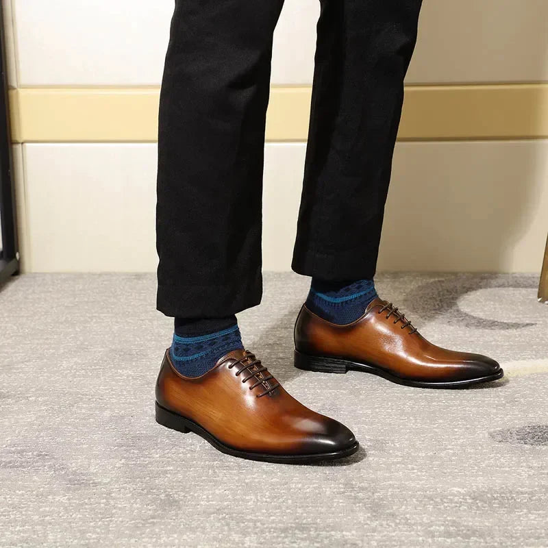 Designer Genuine Leather Mens Wholecut Oxford Shoes Luxury Brand Black Brown Dress Shoes for Business Office Formal Wear