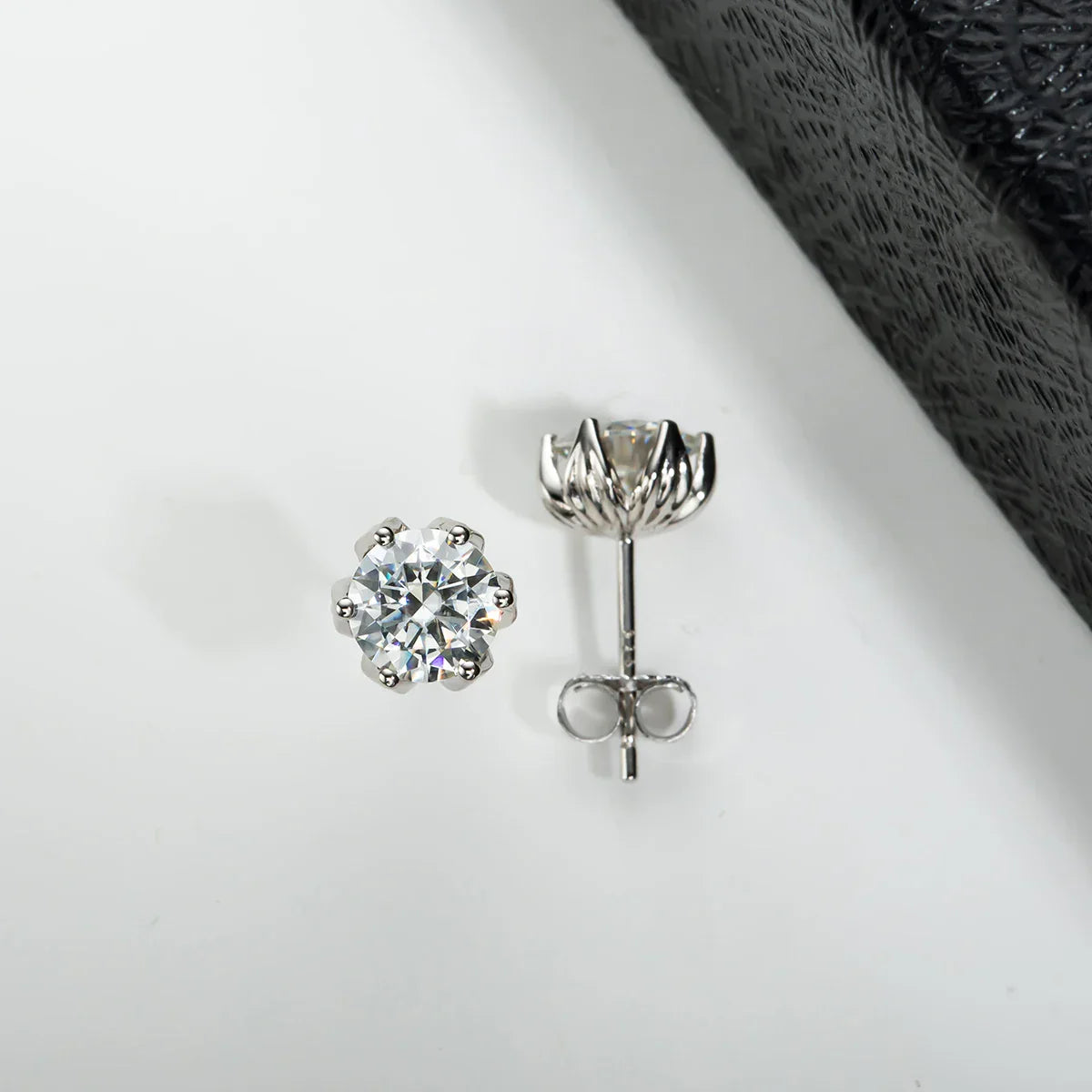 2cttw D Color Moissanite Diamond Lotus Stud Earrings 925 Sterling Silver Flower Earrings For Woman Gifts Wholesale
