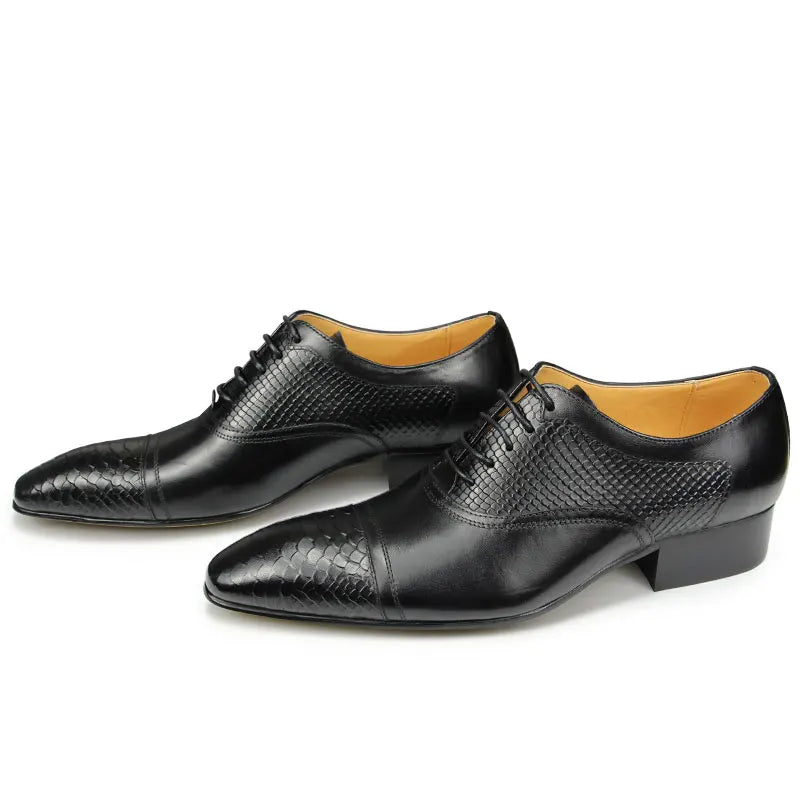 High-end Handmade Leather Shoes Men's Fashion Carved Brogue Shoes British Breathable Business Formal Shoes Pointed Oxford Shoes