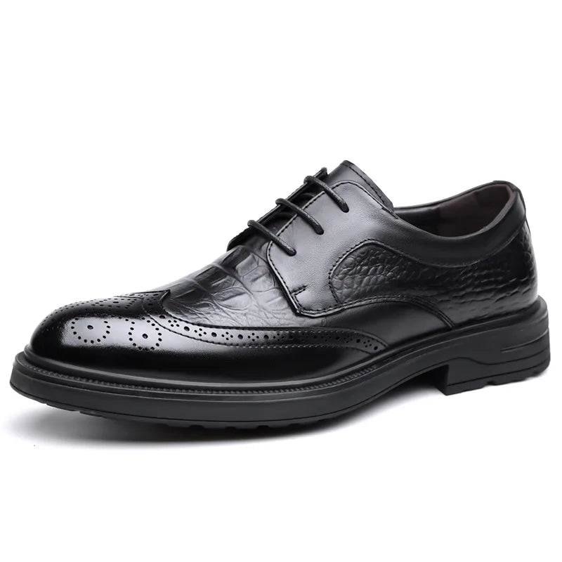 Korean Solid Color Cow Leather Shoes for Men Spring Summer New Lace Designer Brogue Shoes Man Fashion Business Casual Shoe Male