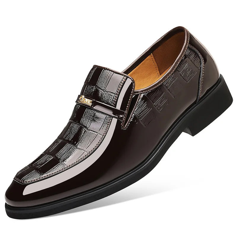 Spring New Men's Business Formal Leather Shoes Solid Color Fashion Casual Shoes Male British Pointed Toe Dress Shoe Man