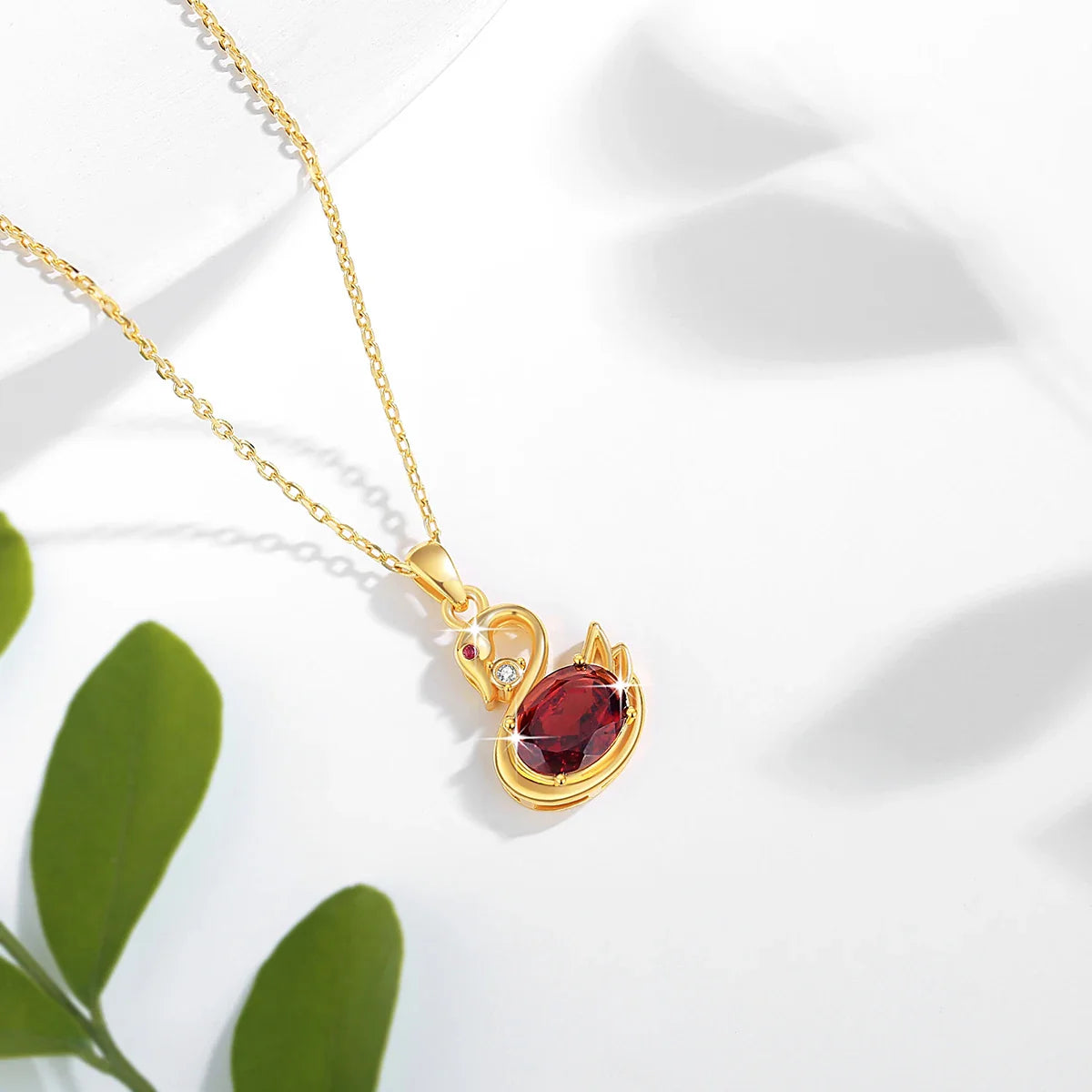 Exquisite 18K Natural Garnet Crystal Swan Pendant Necklace for Women AU750 Solitaire Choker Red Corundum Zircon Jewelry Gift