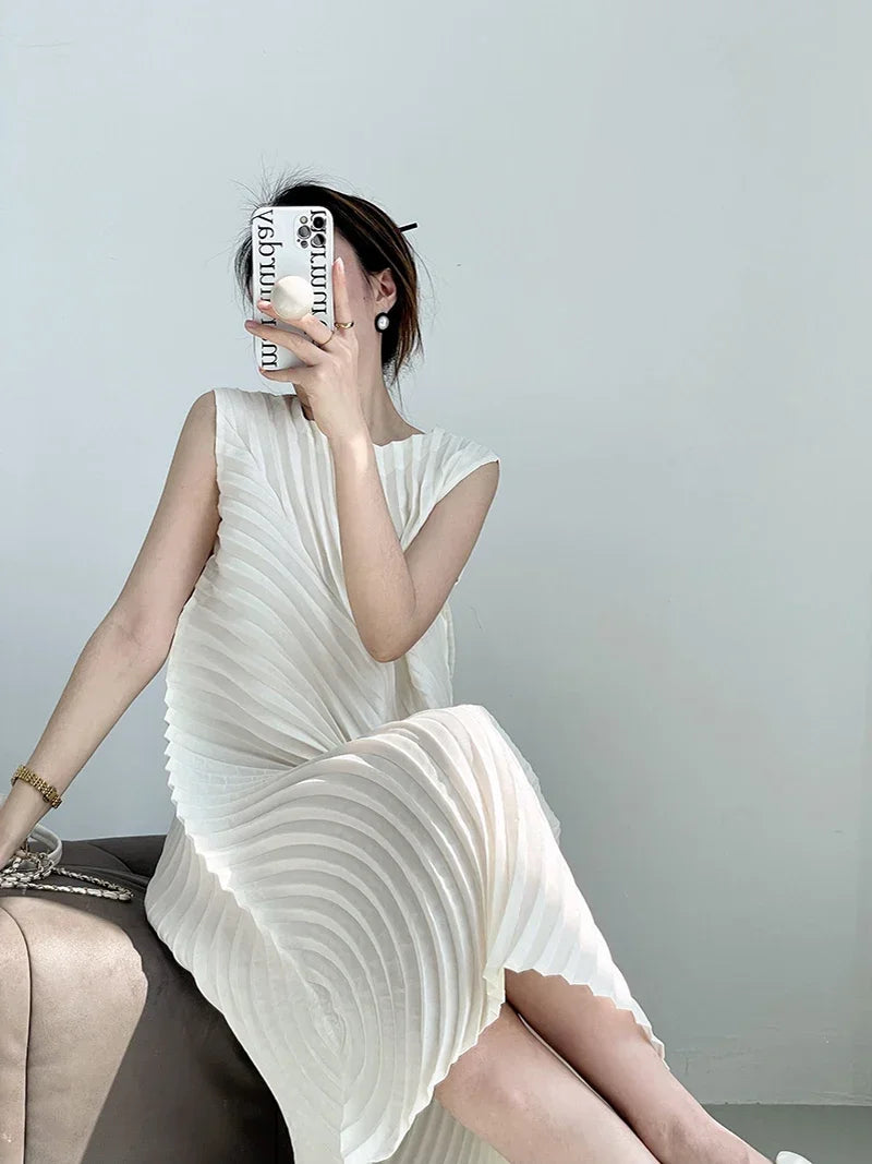 Hand Circle Pleated Sleeveless Dress Designer Long Round Neck Elegant Loose Summer Korean Style Aesthetic Clothes