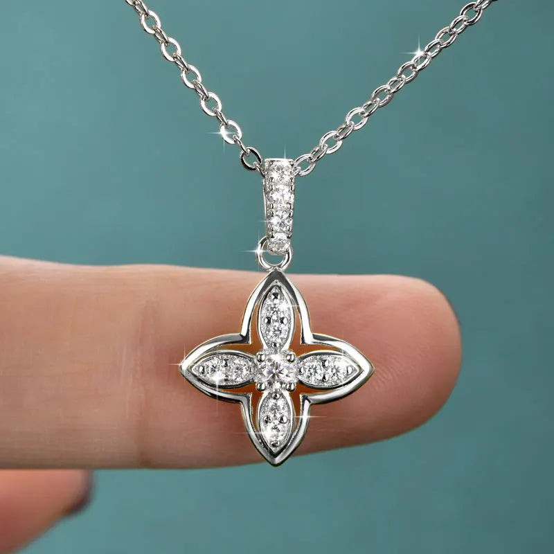 Luxury Shiny Four-Leaf Flower Pendant Necklace Certified Moissanite Diamond Necklace for Women 14k Gold Filled Jewelry