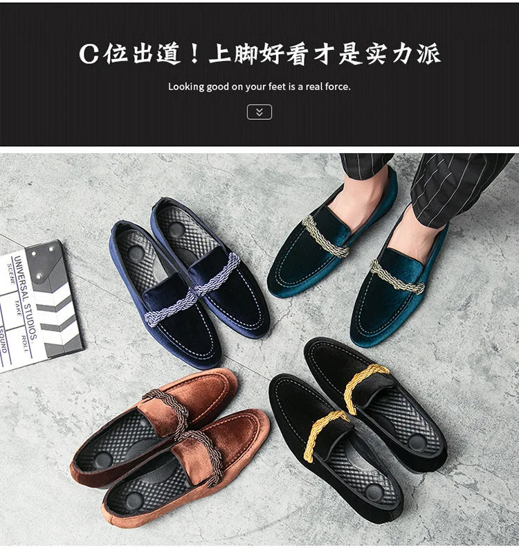 British Style Men Loafers Fashionable Classic Suede Deerskin Casual Dress Brooch Twisted Personality Small Leather Shoes 38-48