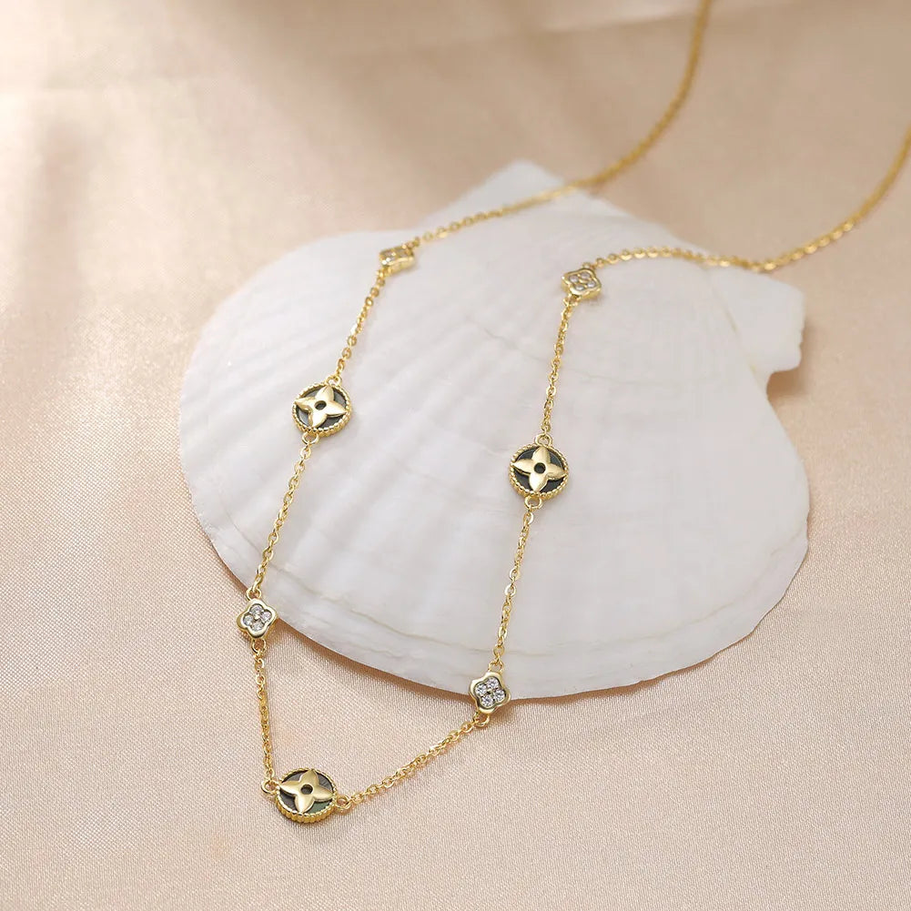 Elegant Ladies 925 Sterling Silver Necklace Four-Leaf Clover Inlaid Shell Decoration Suitable Daily Wear And Gifts