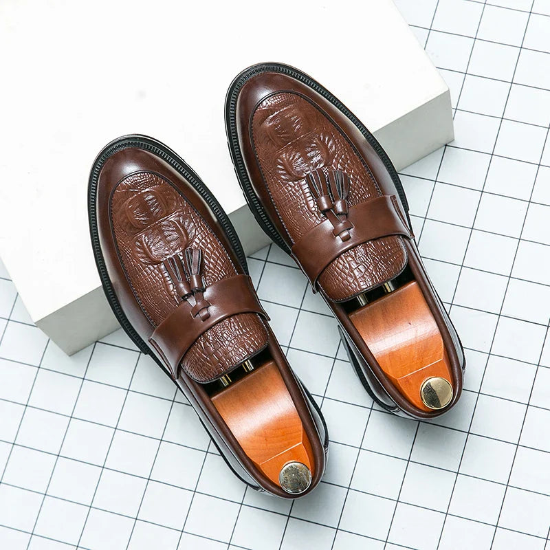 Men's Shoes Leather Men Fashion Spring Tassel Loafers Hot Sale Handmade Business Shoes Luxury Brand Lace-Up Men's Groom Footwear