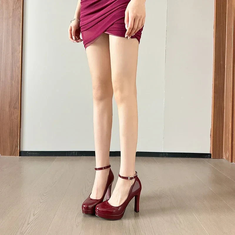 Thick-sole waterproof platform high heels model show sexy black patent leather dress fashionable ultra-high heels summer large