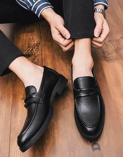 With Tassels Loafers Office Leather Shoes for Men Platform Thick Sole Pointed Toe Man Casual Shoe High Quality Fashion Elegant