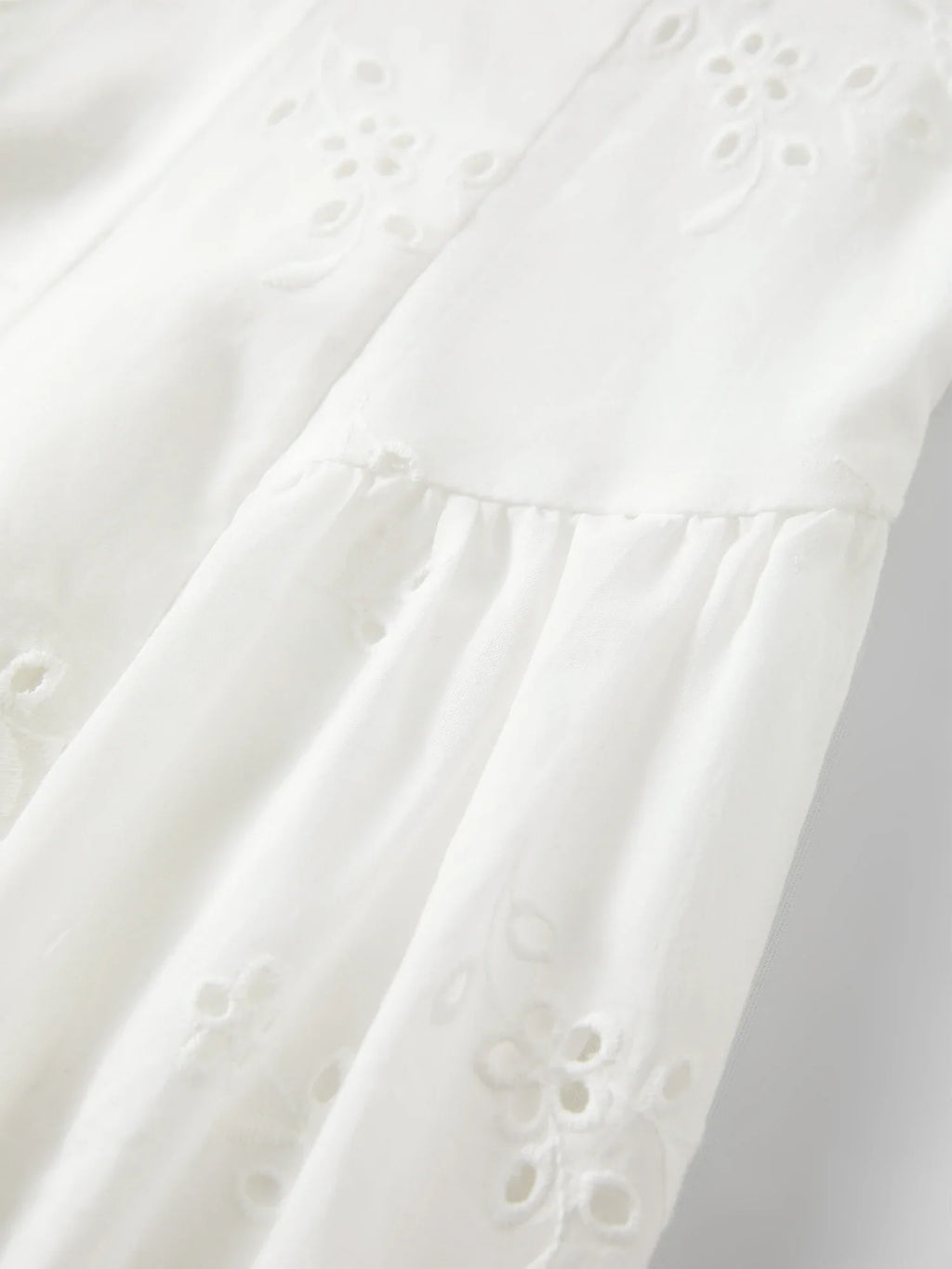 Women's 2026 Summer New Arrival French Pastoral Style V-Neck Lace Spliced Embroidered Dress Openwork Floral Plaid Pattern