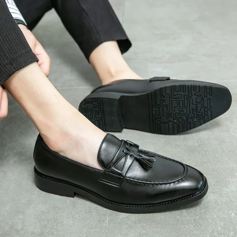 Mens Luxury Tassel Flats Leather Casual Office Designer Brogue Loafers Moccasin Wedding Oxford Footwear Dress Shoes for Men 2022