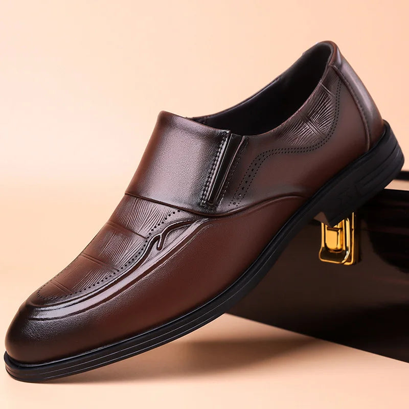 Spring Autumn New Leather Shoes for Men Solid Color Business Casual Shoes Male Fashion British Style Dress Shoe Man