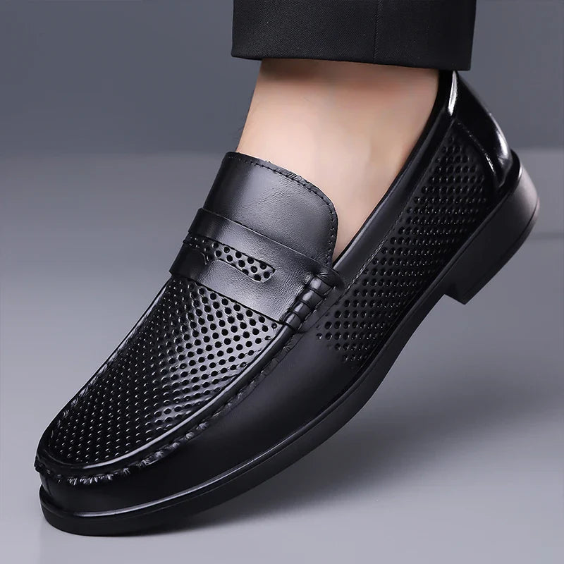 2026 Summer Mens Leather Loafers Slip on Casual Shoes Breathable Moccasins Comfortable Walking Office Flats Male Walking Shoes