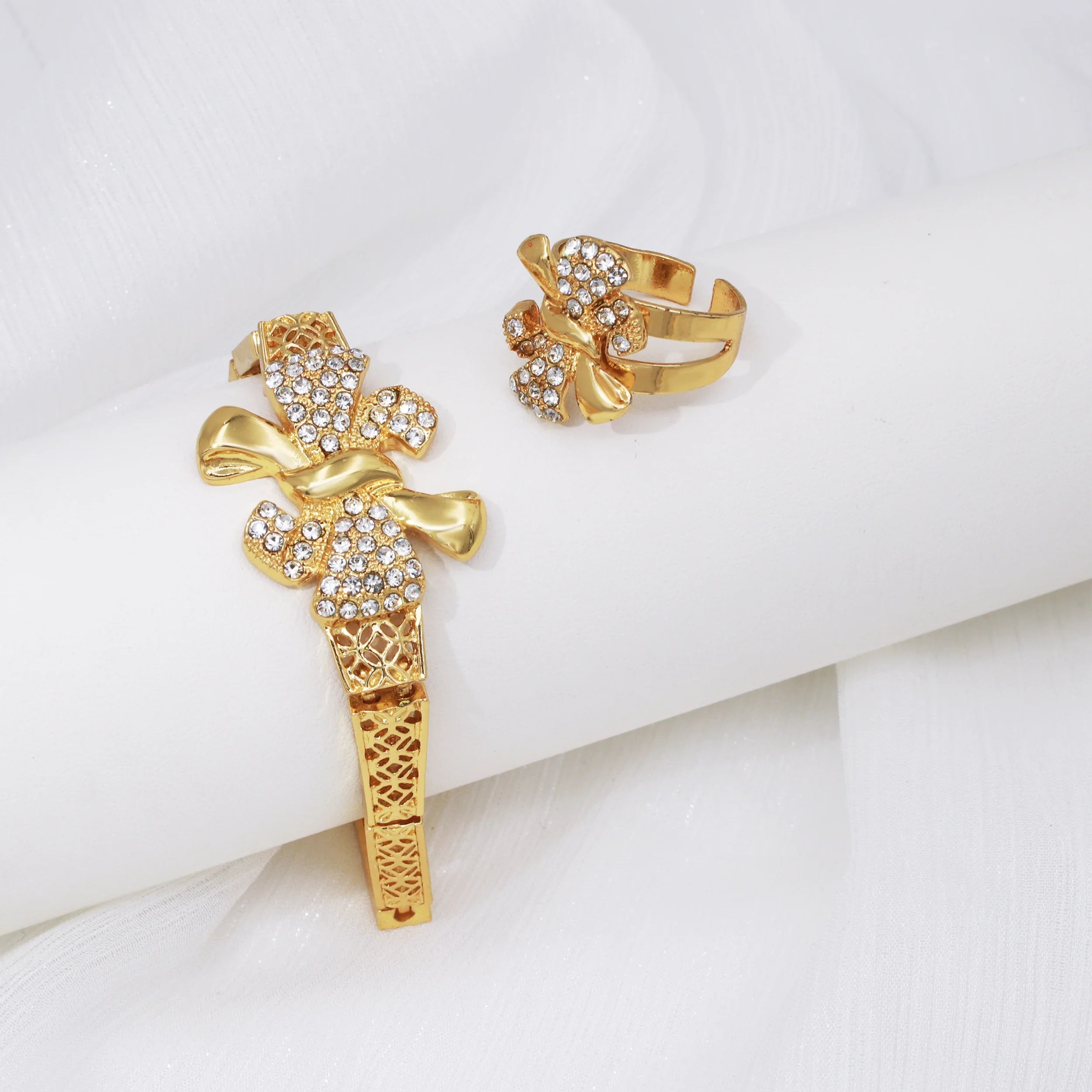 Italy 18k Gold Plated Women Jewelry Set Classic Design Bowknot Necklace Earring Bracelet And Ring 4PCS Set Jewelry Wedding Party