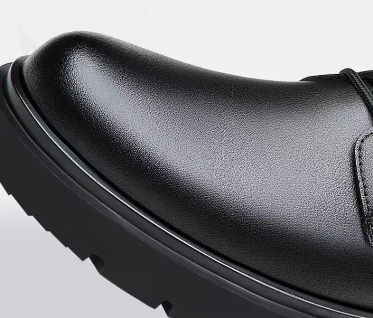 2026 Men's Leather Shoes Breathable Perforated Odor Free Business British Style Office Soft Sole Wear Resistant Casual Footwear