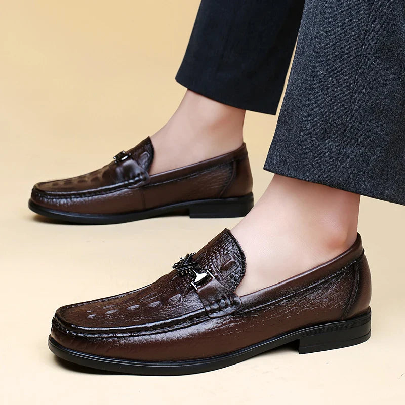 High Quality Round Toe Breathable Loafers Fashionable Brand Men's Comfortable Crocodile Patterned Casual Cowhide and Bean Shoes