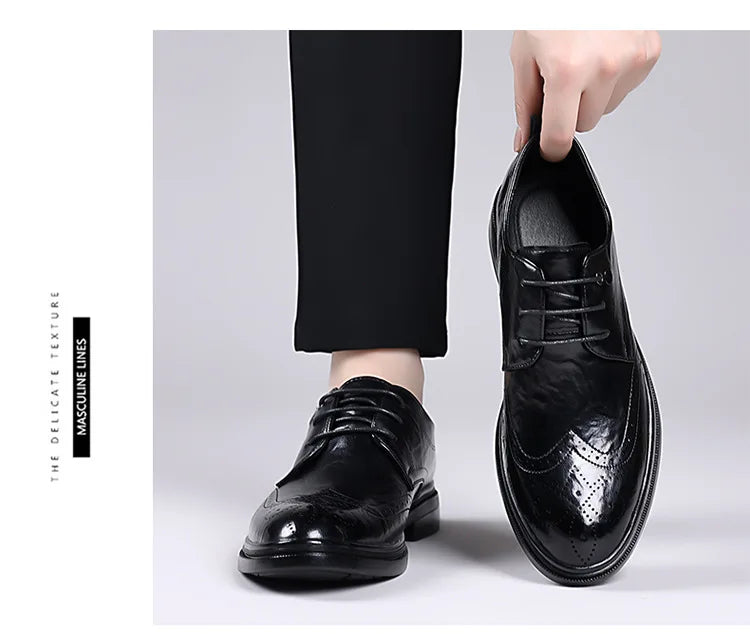 2026 Spring Autumn New Brogue Shoes for Men Solid Color Leather Dress Shoes Male Fashion Business Casual Wedding Shoe Man
