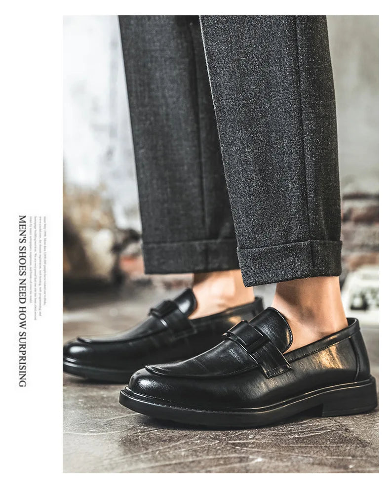 Spring Autumn New Black Dress Shoes for Men Business Designer Cow Leather Shoes Male Fashion British Style Casual Shoe Man