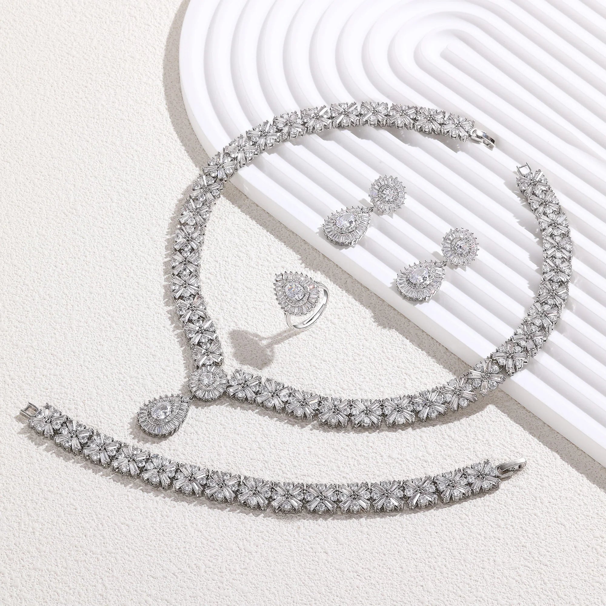 Popular Water Drop Bridal Jewelry Sets For Women Gold Plated CZ Zircon 4pcs Necklace Earring Sets Dubai Wedding Jewelry
