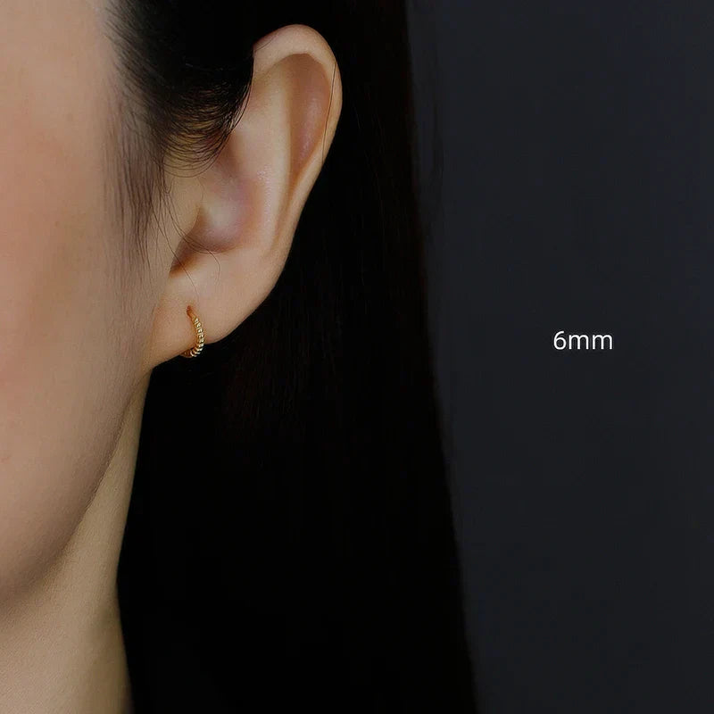 925 Sterling Silver Fashion Piercing Charm Twist Huggies Hoop Earrings for Women Rock Gothic Unisex Jewelry Ear Buckles