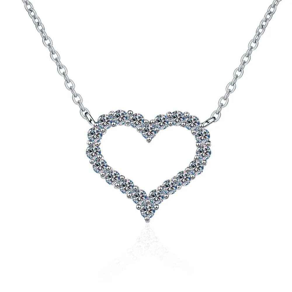 D VVS1 Sparking Moissanite Necklace Heart Pendant for Women s925 Sterling Sliver Plated 18k Party Birthday Gift Jewelry