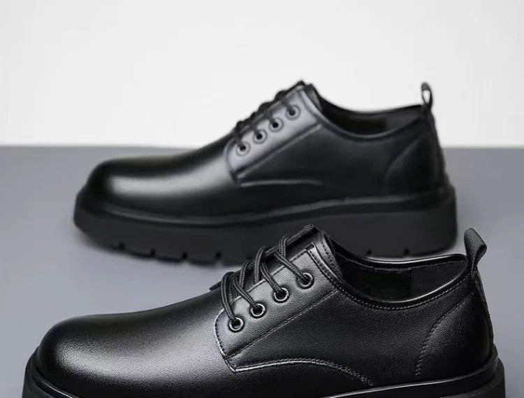 2026 Men's Leather Shoes Breathable Perforated Odor Free Business British Style Office Soft Sole Wear Resistant Casual Footwear