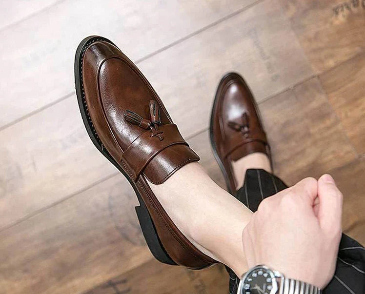 With Tassels Loafers Office Leather Shoes for Men Platform Thick Sole Pointed Toe Man Casual Shoe High Quality Fashion Elegant