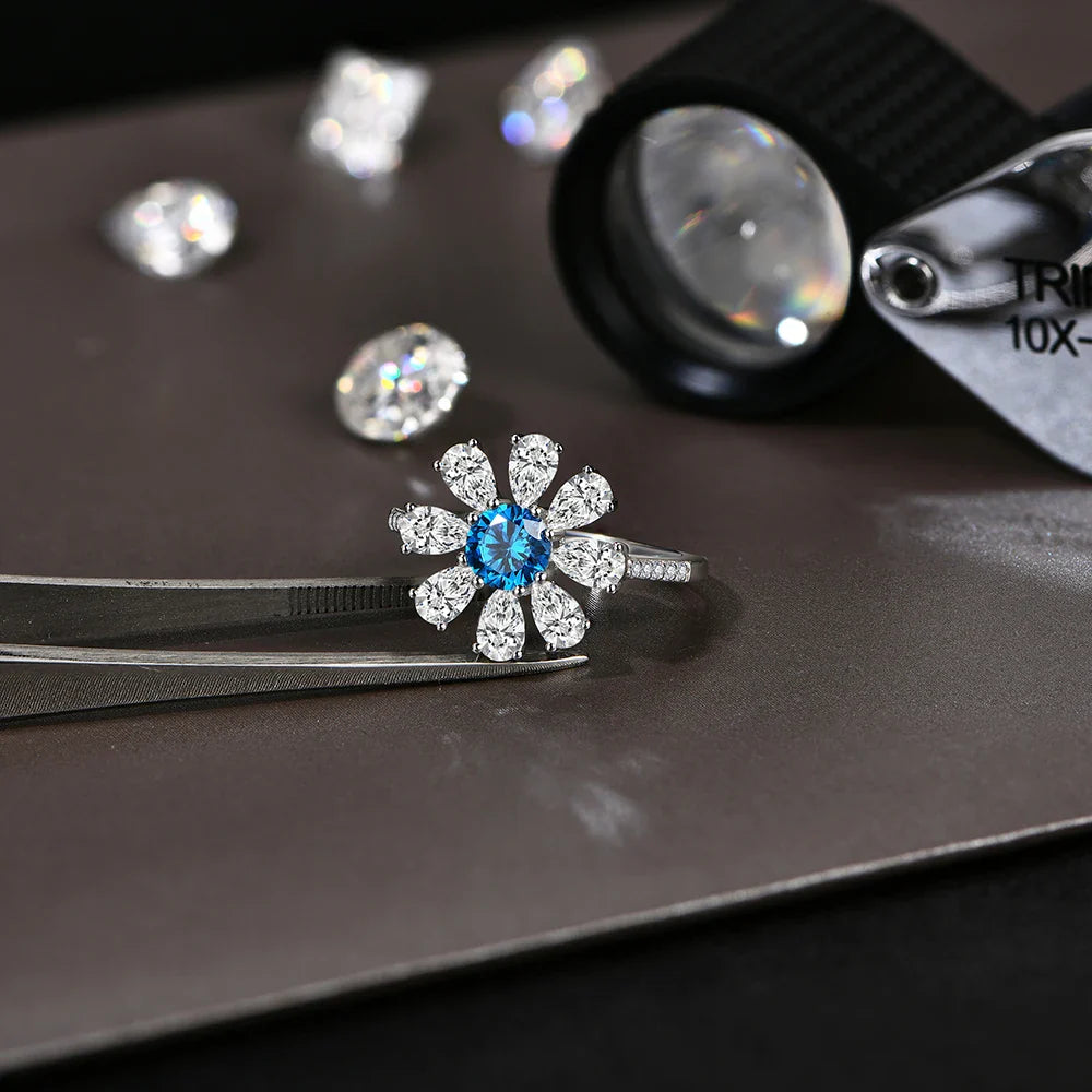 2024 D VVS1 Pear Cut Moissanite Rings Lab Blue Zircon for Women S925 Sterling Silver Flower Jewelry Birthday Party Gift