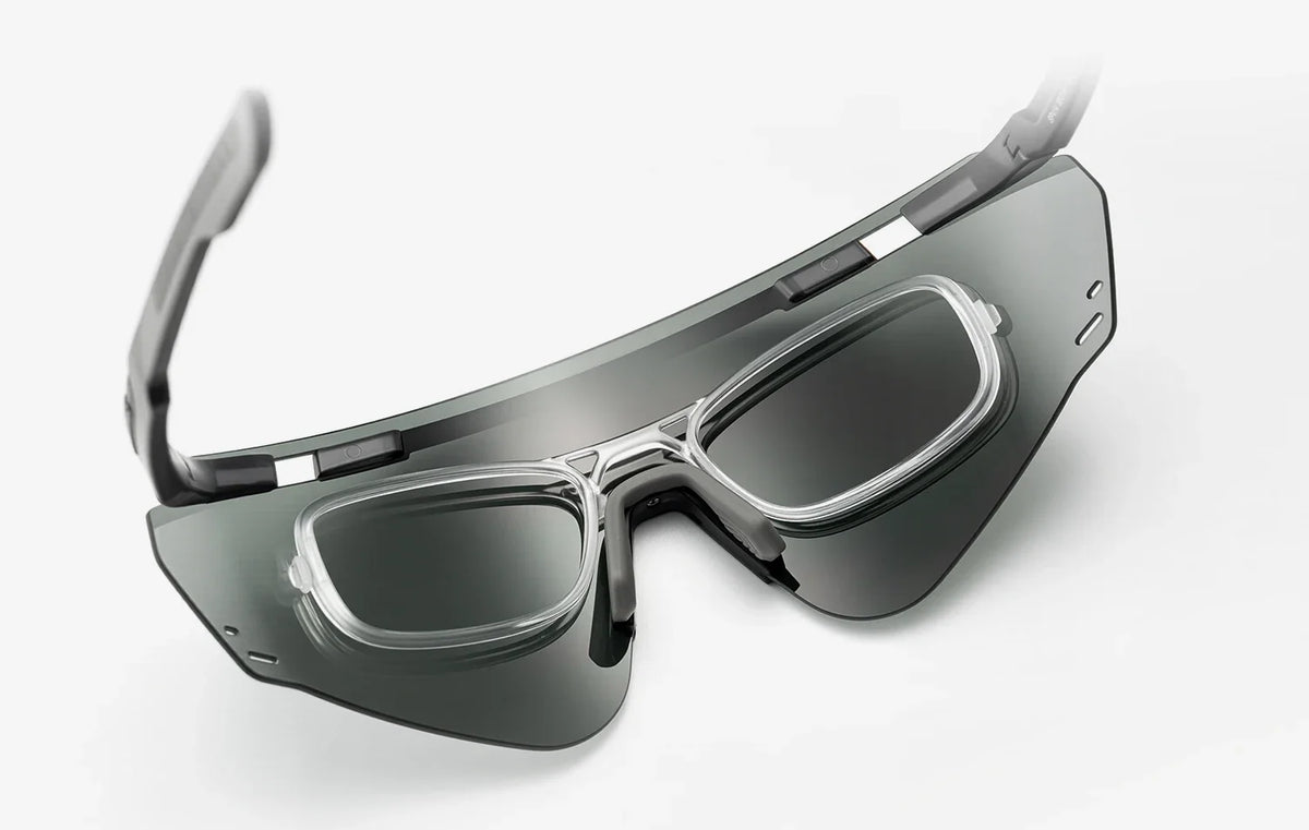 Cycling Glasses Photochromic UV400 Protection Sports Sunglasses Windproof Lightweight Carbon Fiber Outdoor Bike Glasses