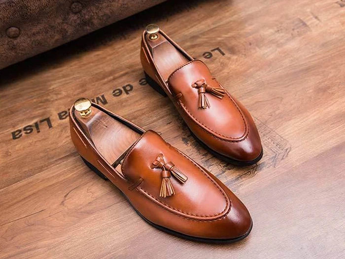 With Tassels Loafers Office Leather Shoes for Men Platform Thick Sole Pointed Toe Man Casual Shoe High Quality Fashion Elegant