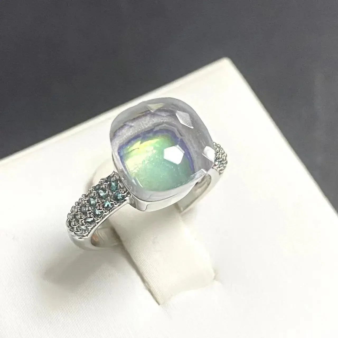 10.6mm Classic Ring for Women Light Blue Zircon Blue Topaz Candy Water Drop Crystal Ring Platinum Plated Jewelry Gift