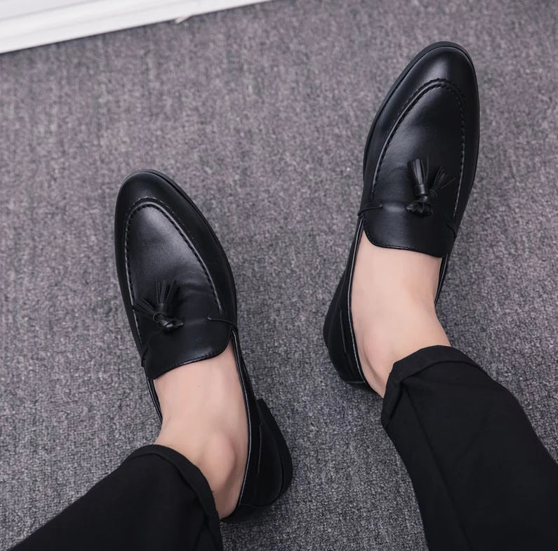 With Tassels Loafers Office Leather Shoes for Men Platform Thick Sole Pointed Toe Man Casual Shoe High Quality Fashion Elegant